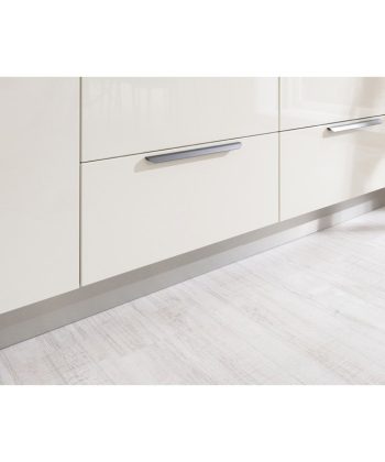 Aluprofile, Möbelgriffe & Metallmöbel für Küche, Möbelbau & Industrie